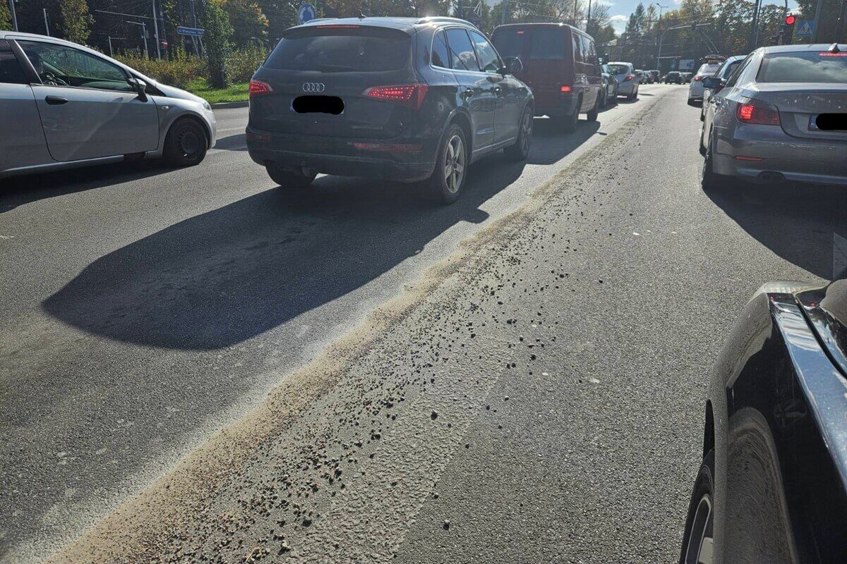 Rozsypane kamienie na al. Sikorskiego w Lublinie