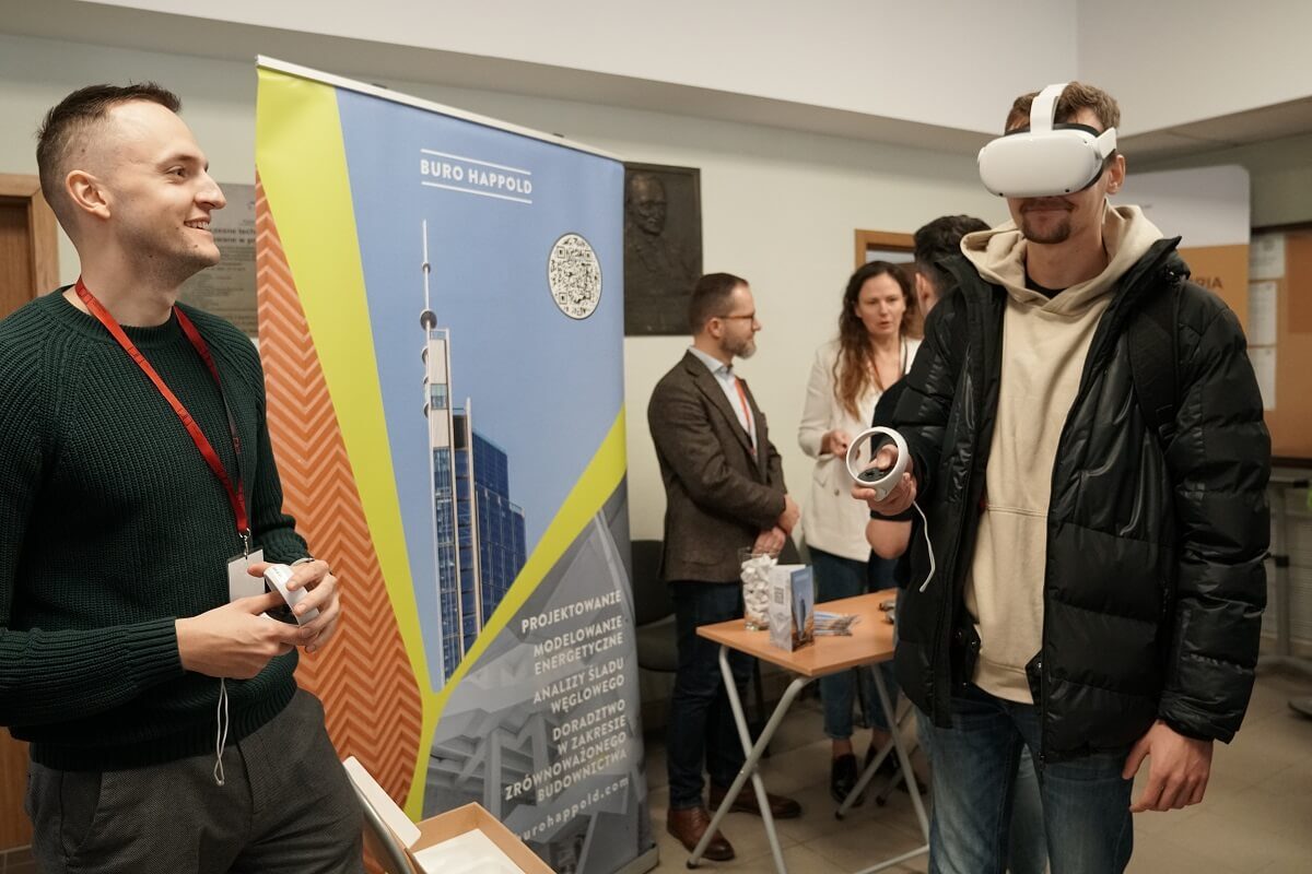 XXIV Targi „Inżynier na Rynku Pracy”. Relacja z Targów na Politechnice Lubelskiej 3 XXIV Targi Pracy na Politechnice Lubelskiej