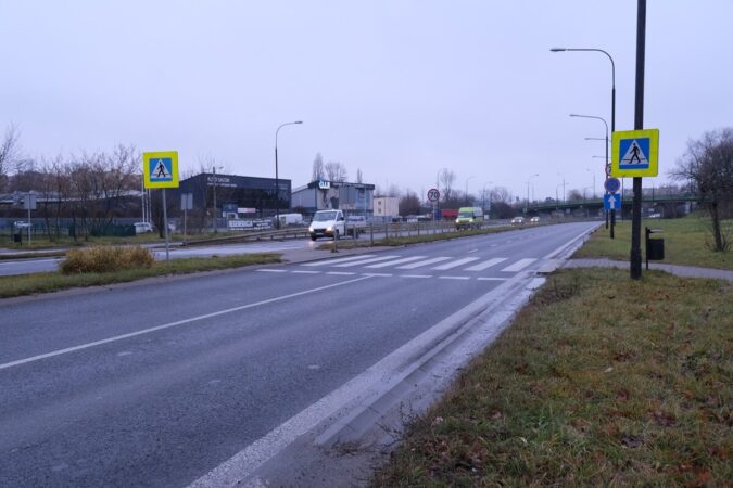 Strona główna 1 przejscie dla pieszych na al tysiaclecia przy ul dzialkowej