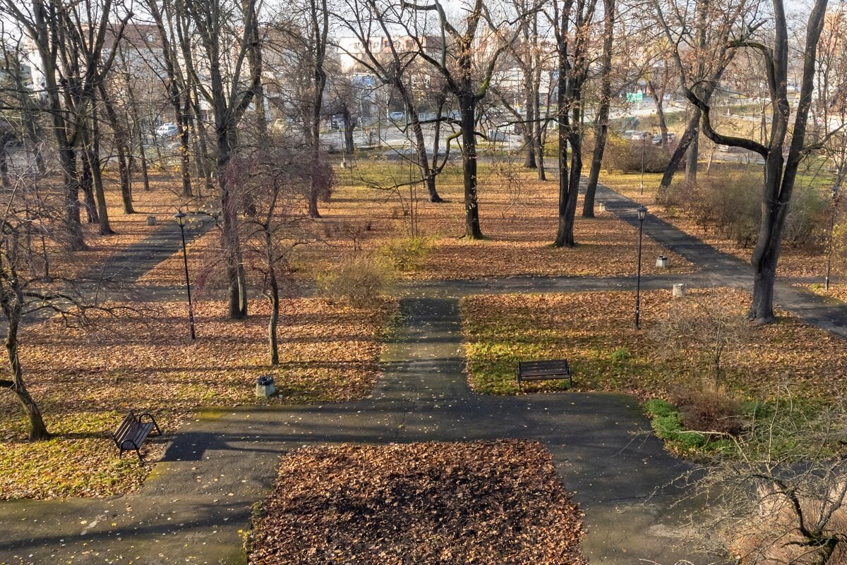 Zapomniany park w Lublinie przejdzie potężną metamorfozę. Place zabaw, nasadzenia, alejki, oświetlenie i monitoring! 2 Park Bronowice