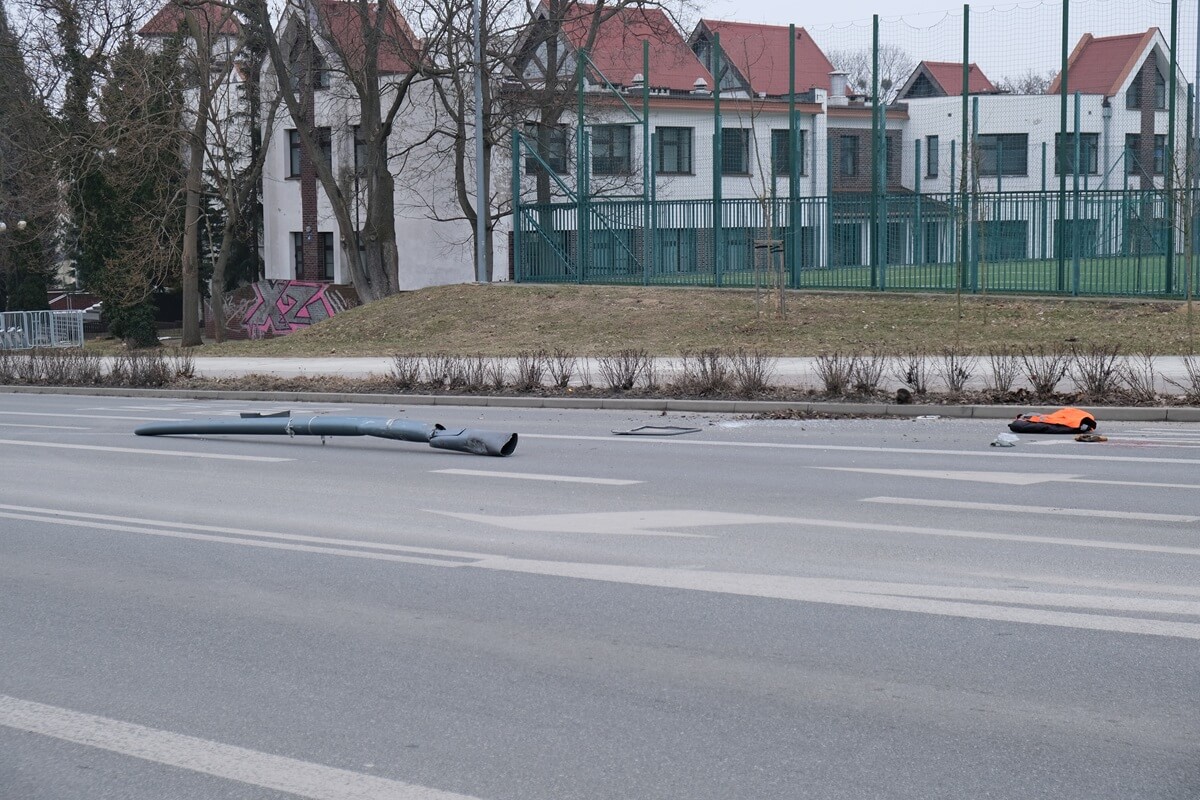 Podnośnik stoczył się na ul. Poniatowskiego w Lublinie