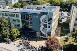 mural na budynku glownym wydzialu elektrotechniki i informatyki politechniki lubelskiej