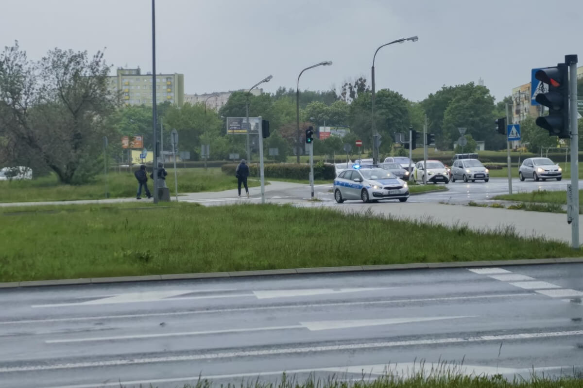 Interweniujący na miejscu patrol policji