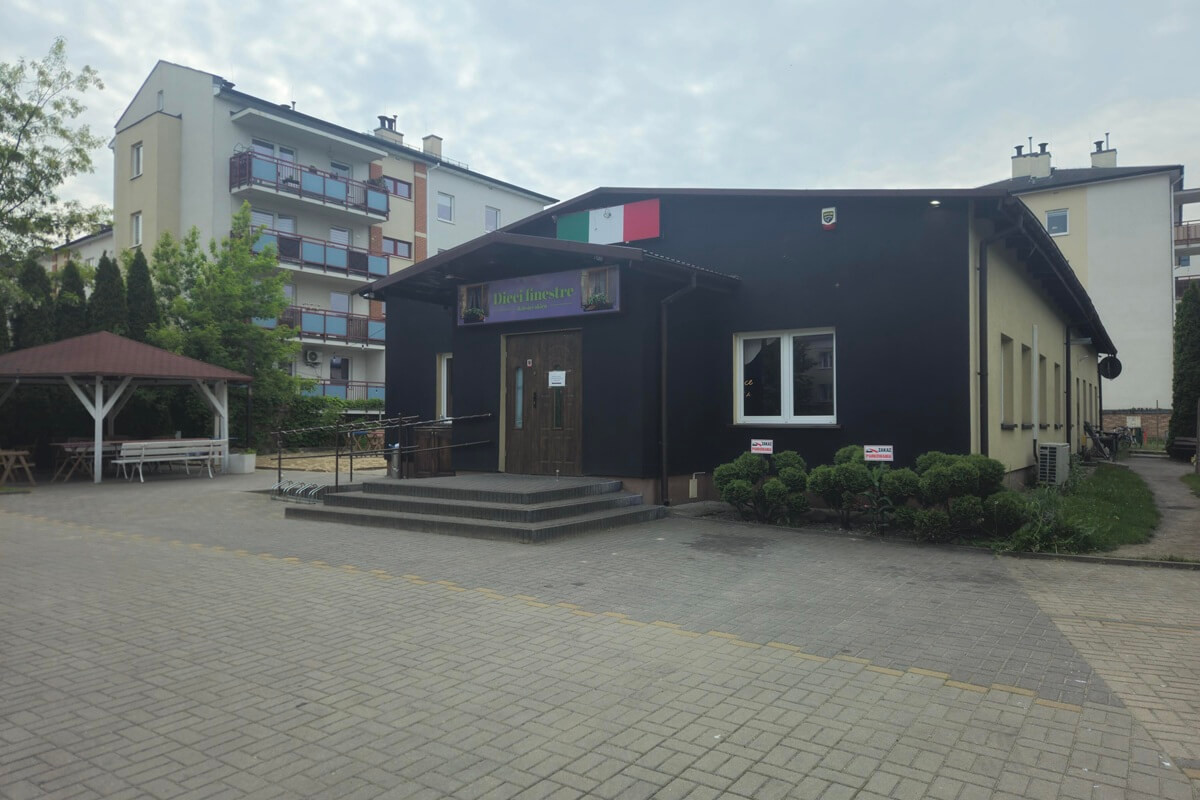 Dieci Finestre – dziesięć okien