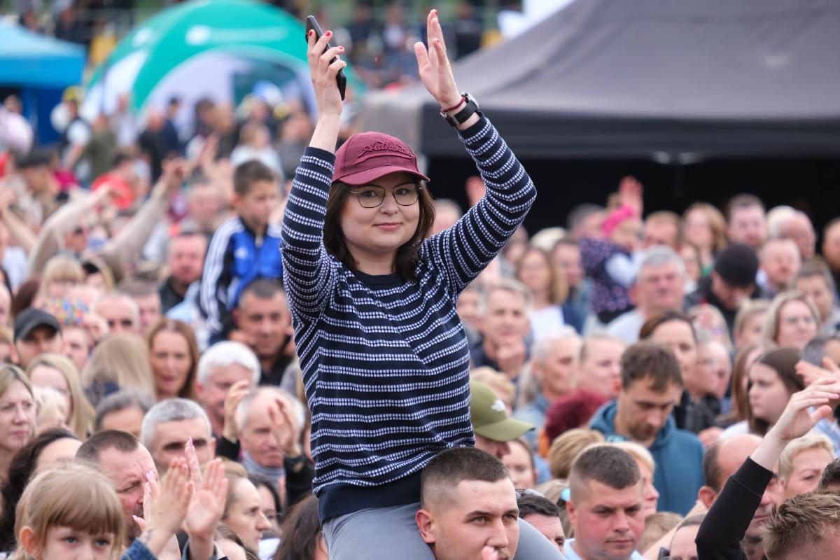 Dziesiątki tysięcy pierogów, prawdziwe tłumy i dwaj królowie na scenie. Tak w niedzielę bawiła się Bychawa! (zdjęcia) 1 Święto Pierogów w Bychawie 2025