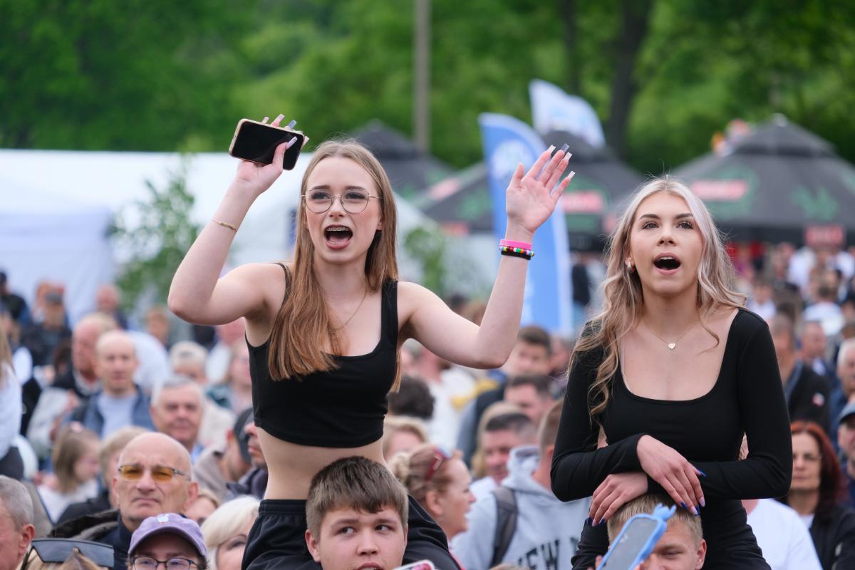 Dziesiątki tysięcy pierogów, prawdziwe tłumy i dwaj królowie na scenie. Tak w niedzielę bawiła się Bychawa! (zdjęcia) 2 Święto Pierogów w Bychawie 2025