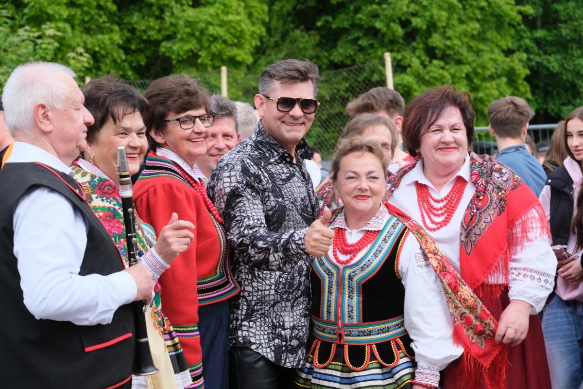 Dziesiątki tysięcy pierogów, prawdziwe tłumy i dwaj królowie na scenie. Tak w niedzielę bawiła się Bychawa! (zdjęcia) 10 Święto Pierogów w Bychawie 2025