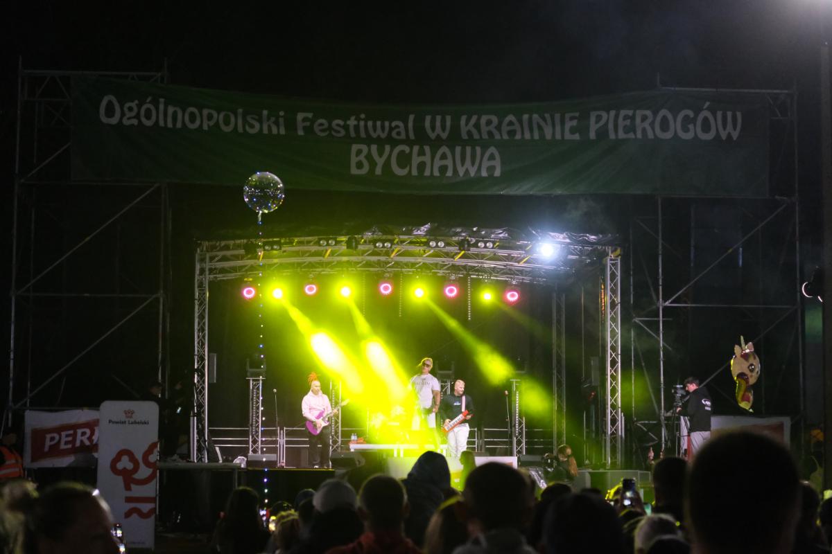 Dziesiątki tysięcy pierogów, prawdziwe tłumy i dwaj królowie na scenie. Tak w niedzielę bawiła się Bychawa! (zdjęcia) 10 Święto Pierogów w Bychawie 2025