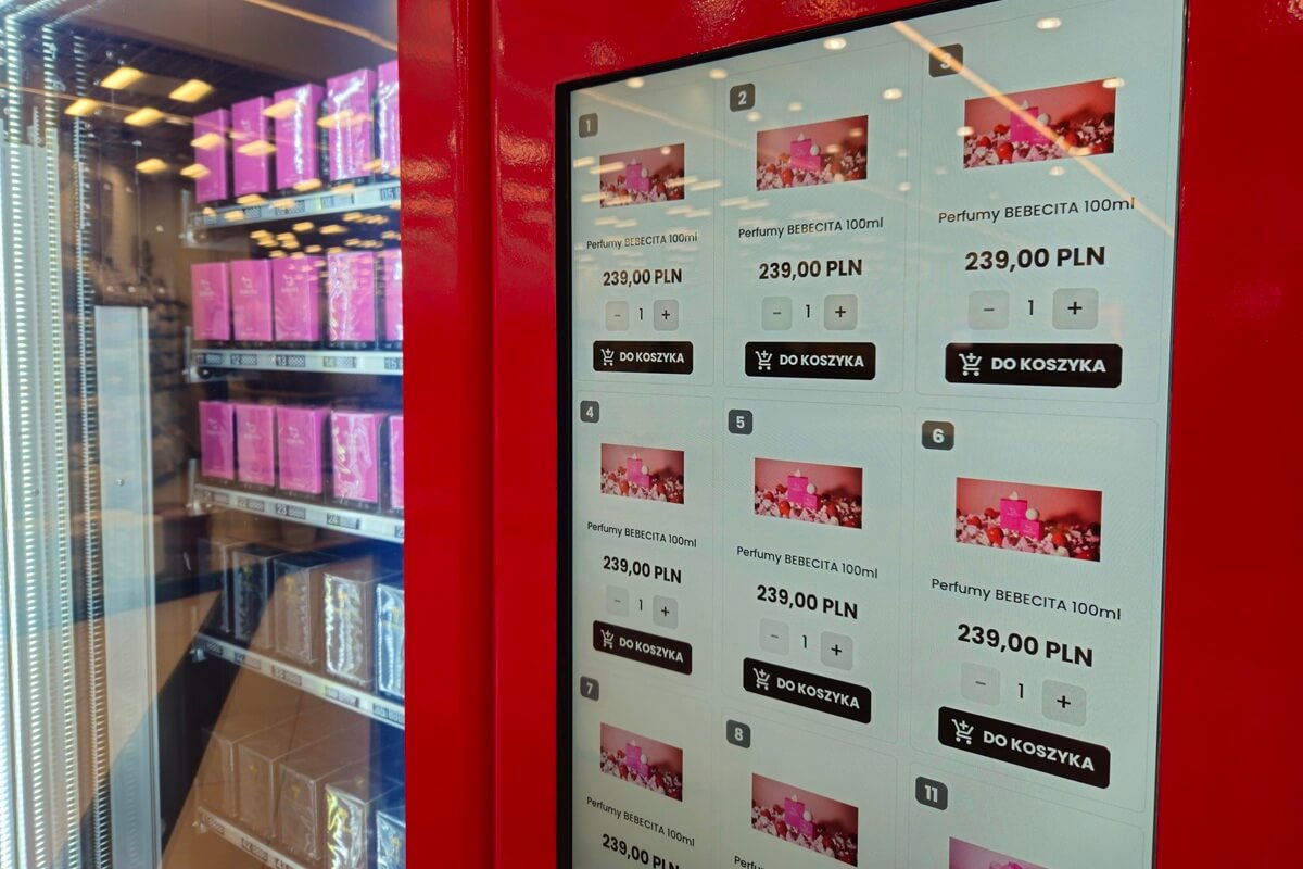 Skolim zaskakuje fanów – pierwszy w Polsce automat z perfumami artysty stanął w Lublinie! Ile kosztują? (zdjęcia) 5 Automat z perfumami Skolima w galerii VIVO! Lublin