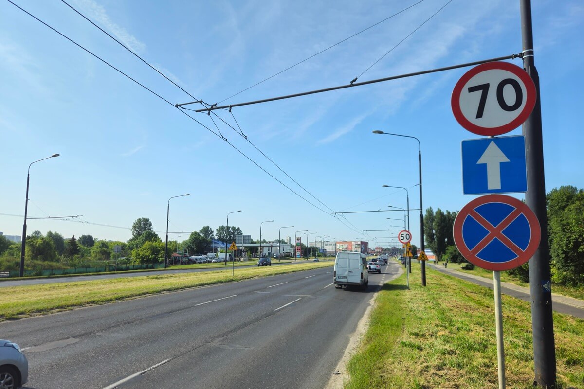 Drogowcy ruszyli z pracami na al. Unii Lubelskiej. Kierowcy: „Zapomniano o kluczowym elemencie!” (zdjęcia) 4 Brak pełnego oznakowania na al. Unii Lubelskiej