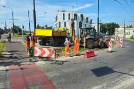 drogowcy pracujacy na ul zamojskiej przy skrzyzowaniu z al unii lubelskiej 0c613f992ca5