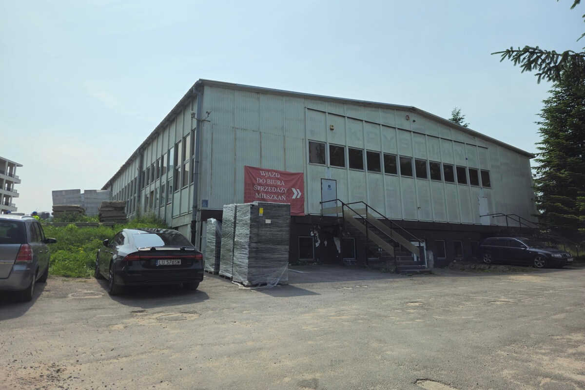 Magazyn do rozbiórki, w planach nowe mieszkania. Tuż obok rośnie już osiedle mieszkaniowe (zdjęcia) 3 Magazyn przy ul. Nowy Świat 42