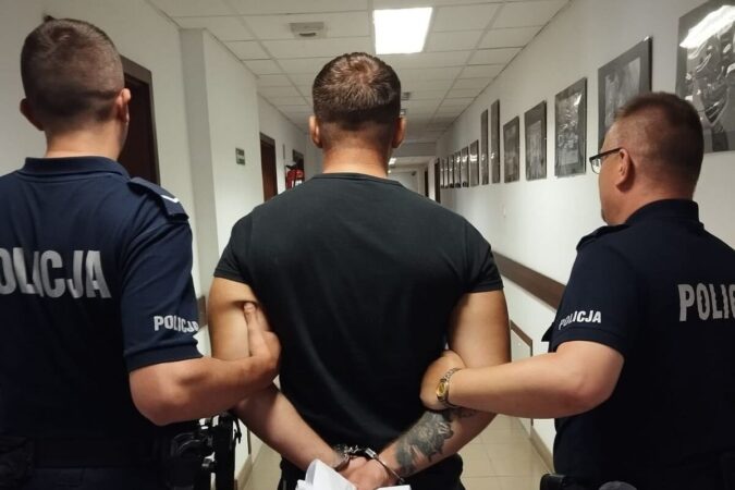 mezczyzna zatrzymany za brutalny rozboj 388ba2225a6f