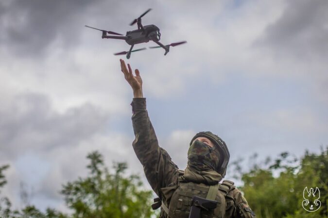 terytorialsi z dronem c1089af7f1c3