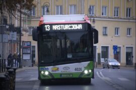 autobus linii nr 13 23fc3dc717ca
