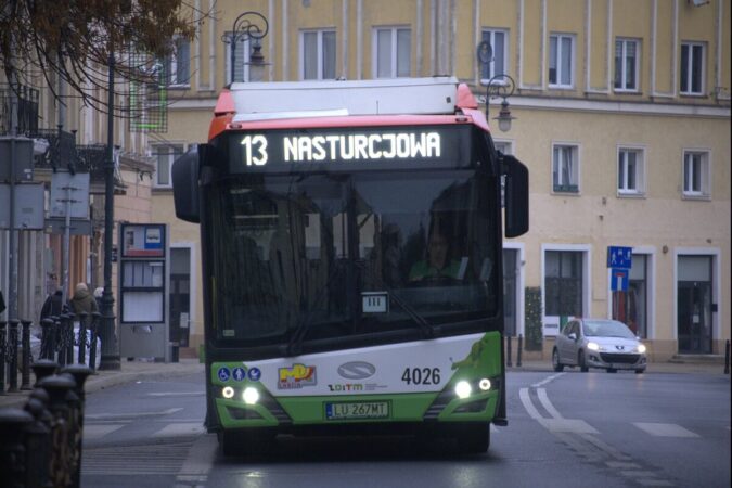 autobus linii nr 13 23fc3dc717ca