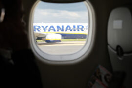 samolot ryanair e82710de7d4e