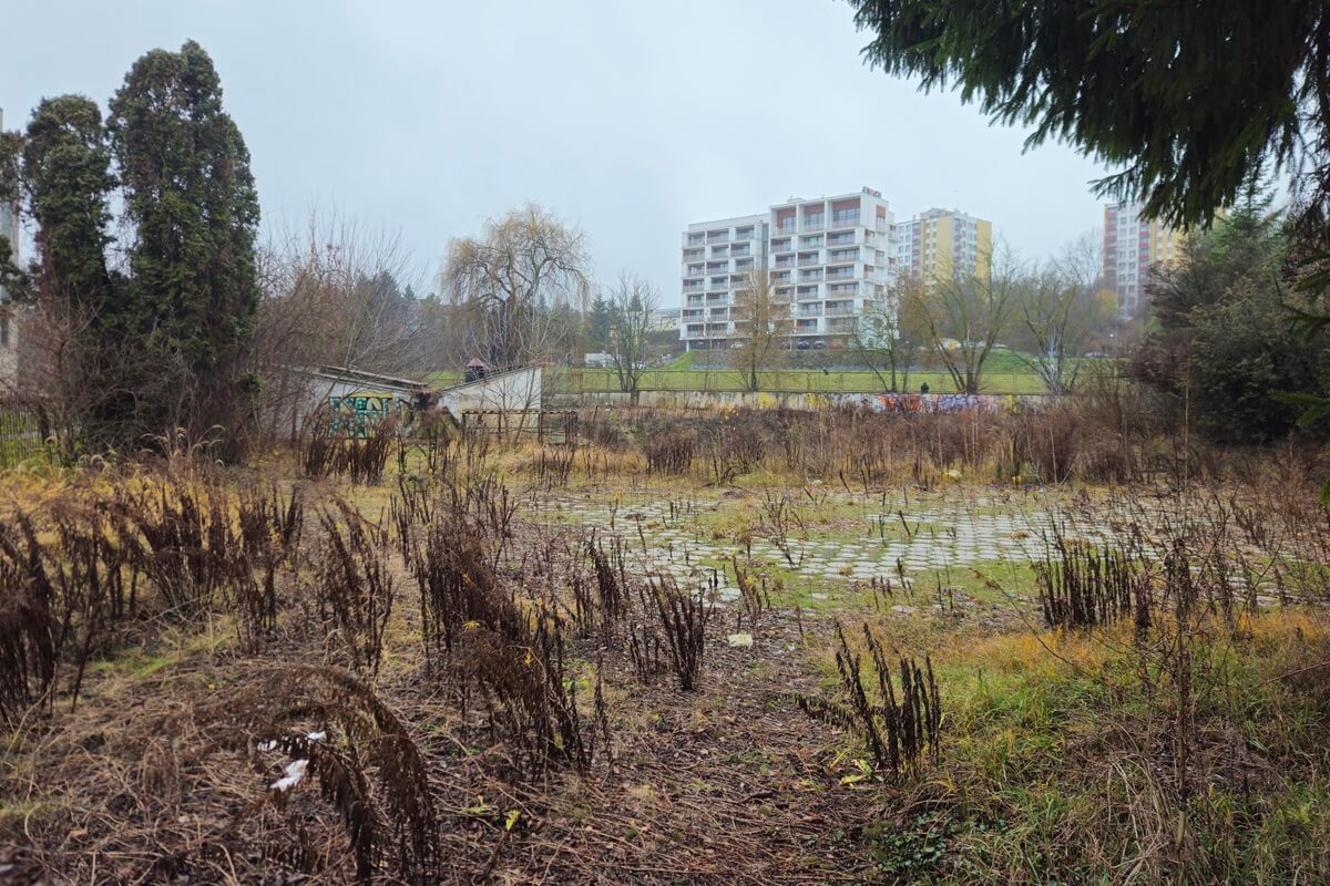 The One na Głębokiej. Deweloper szykuje się do budowy akademika premium obok Orlenu i Uniwersytetu Przyrodniczego 4 Na działce pomiędzy Kliniką UP a stacją Orlen przy ul. Głębokiej powstanie prywatny akademik