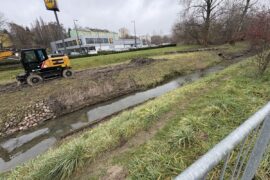 zniszczona tama bobrow na czechowce 9ced90f53b21