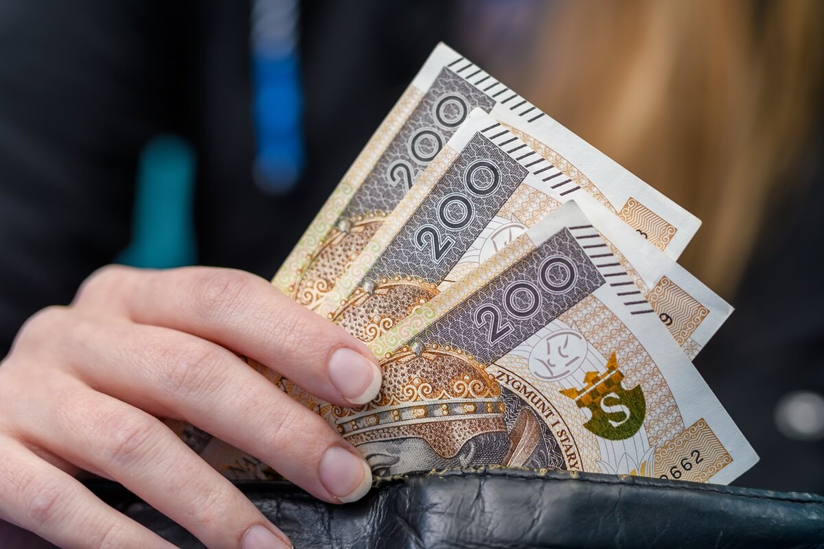 Zmiany w programie 800 plus dla uchodźców z Ukrainy. ZUS wstrzyma wypłaty i wprowadzi nowe warunki