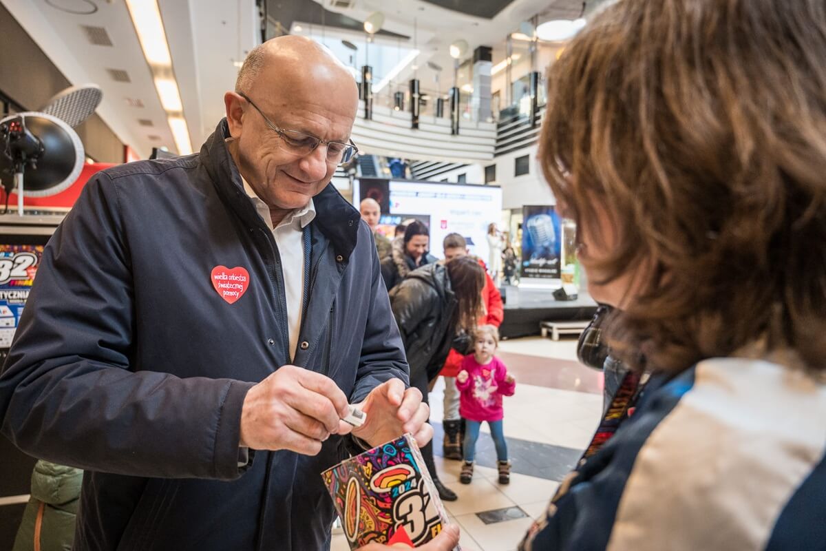Prezydent Lublina gra z WOŚP. Wyjątkowa aukcja i zaproszenie do ratusza