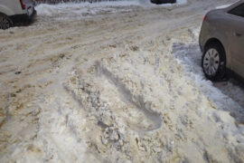 nieodsniezony osiedlowy parking fc1699739f08