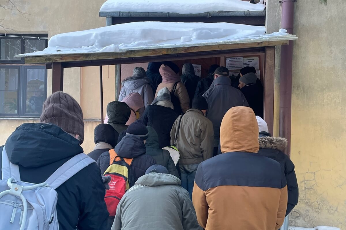 Bractwo Miłosierdzia z Lublina apeluje o pomoc. Rosnące koszty ogrzewania zagrażają ciągłości wsparcia dla osób bezdomnych