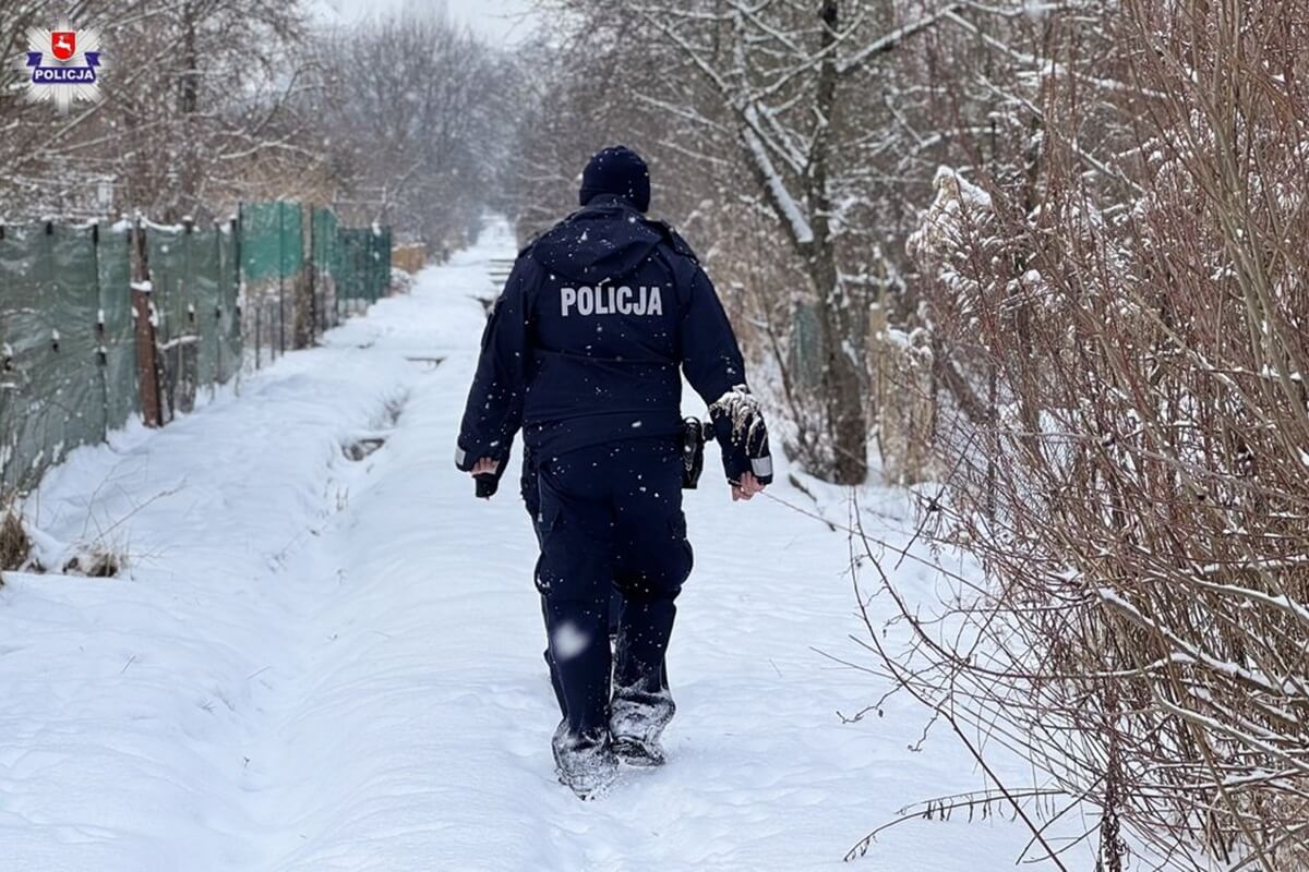 Tragiczna śmierć 93-letniej kobiety w gminie Konopnica. Policja apeluje: mrozy są śmiertelnie niebezpieczne