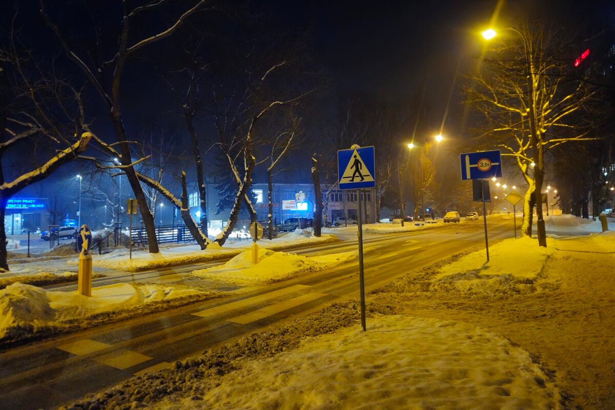 Mróz dusi Lublin. Jakość powietrza fatalna, normy przekroczone kilkukrotnie
