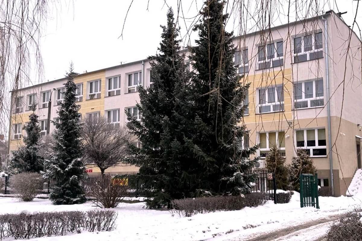 Radni zdecydowali. Szkoła przy Pogodnej trafi w ręce policji