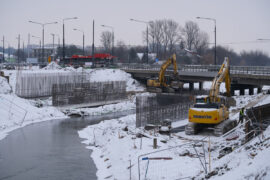 Mróz i śnieg spowalniają przebudowę al. Unii Lubelskiej. ZDiTM mówi wprost o opóźnieniu prac
