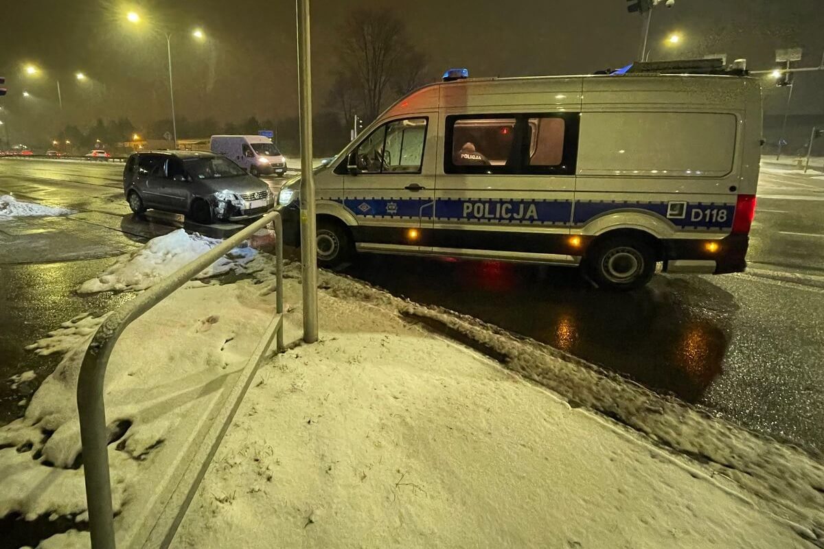 Pijany kierowca z zakazem prowadzenia rozwalał auta w Lublinie. Miał 3,5 promila