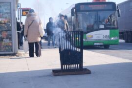 koksownik na przystanku 77a764a19621