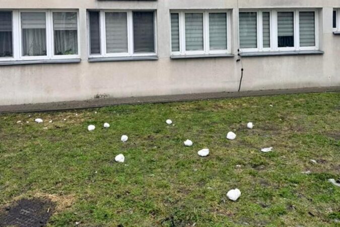 pampersy na trawniku pod blokiem przy krzemienieckiej f88f96aa7c8d