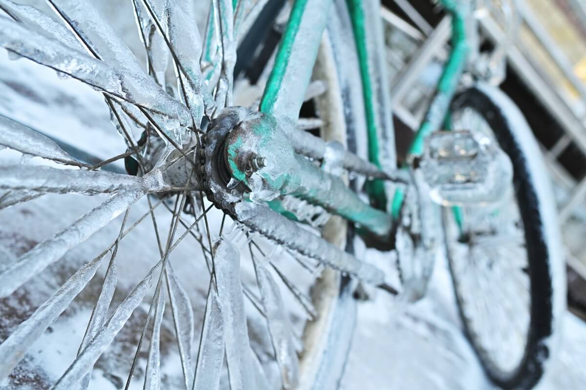 IMGW zaostrza ostrzeżenia dla woj. lubelskiego. Mróz uderzy jeszcze mocniej – w nocy z poniedziałku na wtorek choćby -26°C
