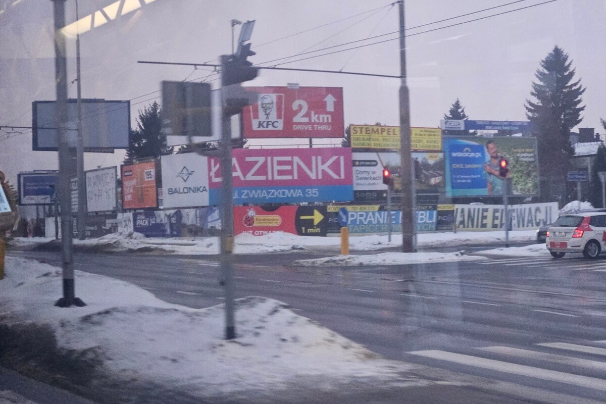 „Reklamowe eldorado” w Lublinie trwa dalej. Radny pyta o konkret, dostaje ogólniki