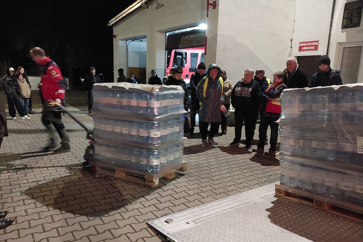 Bakterie coli przez cały czas w wodociągu pod Lublinem. Woda wciąż nie nadaje się do picia