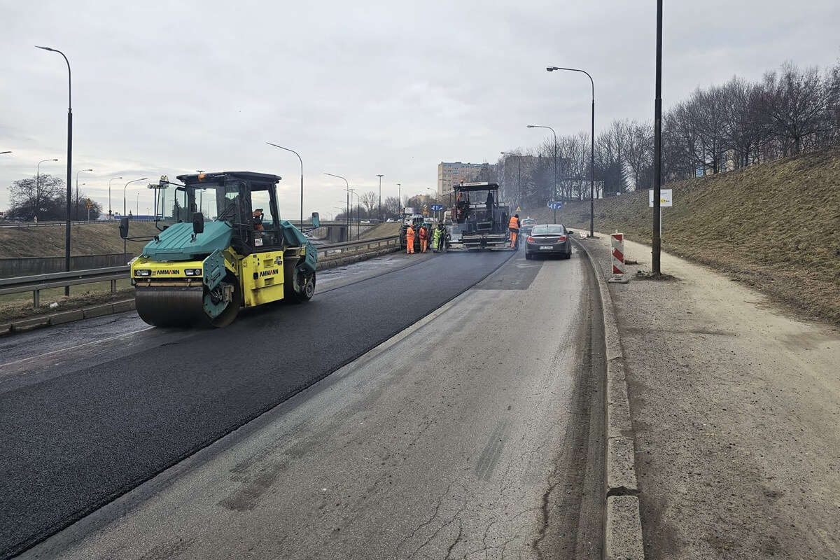 Uwaga kierowcy! Ogromne korki na al. Witosa. Drogowcy zajęli dwa pasy