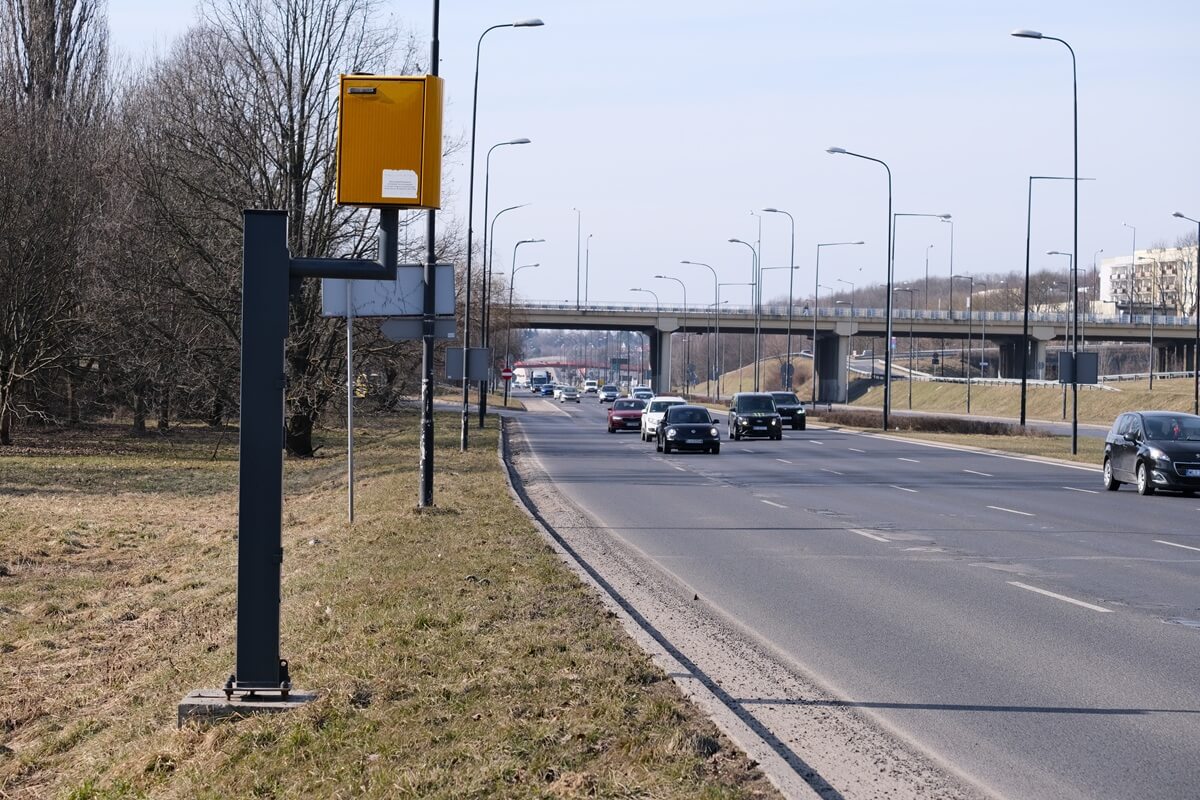 Fotoradary w Lublinie i Świdniku w 2025 roku. Rekordziści, tysiące mandatów i odcinkowy pomiar prędkości na S19 już wkrótce