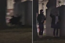 nastolatki zalatwily potrzebe fizjologiczna przy pomniku 18c8ee7f4a77