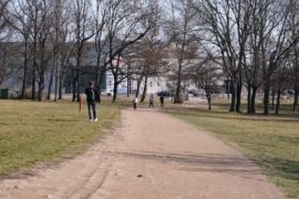 skrot przez blonia pod zamkiem ze starego miasta do vivo lublin 7a704b36a3e8