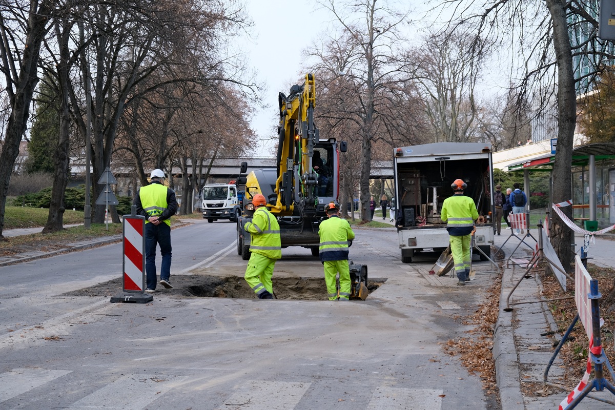 Kolejne utrudnienia na Sowińskiego. Tym razem bez zamknięcia, ale kierowcy w piątek utkną w korkach
