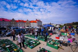 gielda staroci na placu zamkowym 3eb37061331e