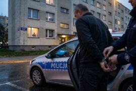 policjanci zatrzymali mezczyzne ca398930d917