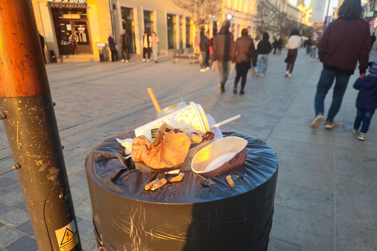 Śmieci mają znikać w dwie godziny. Lublin szuka nowych ekip sprzątających