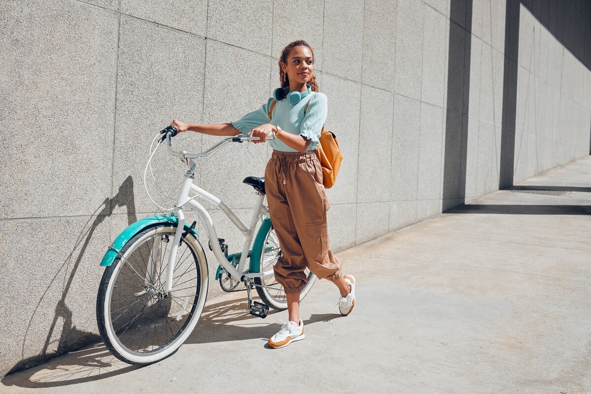 Rower miejski dla początkujących – na co zwrócić uwagę przy zakupie?