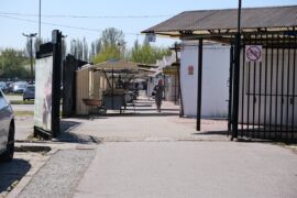 targ pod zamkiem znacznie sie skurczy 51c595fc6f59