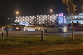 zderzenie czterech aut przed rondem dmowskiego d8a1371122b1