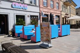 ogrodek gastronomiczny lodziarni croco przy deptaku 018a40ac13b9