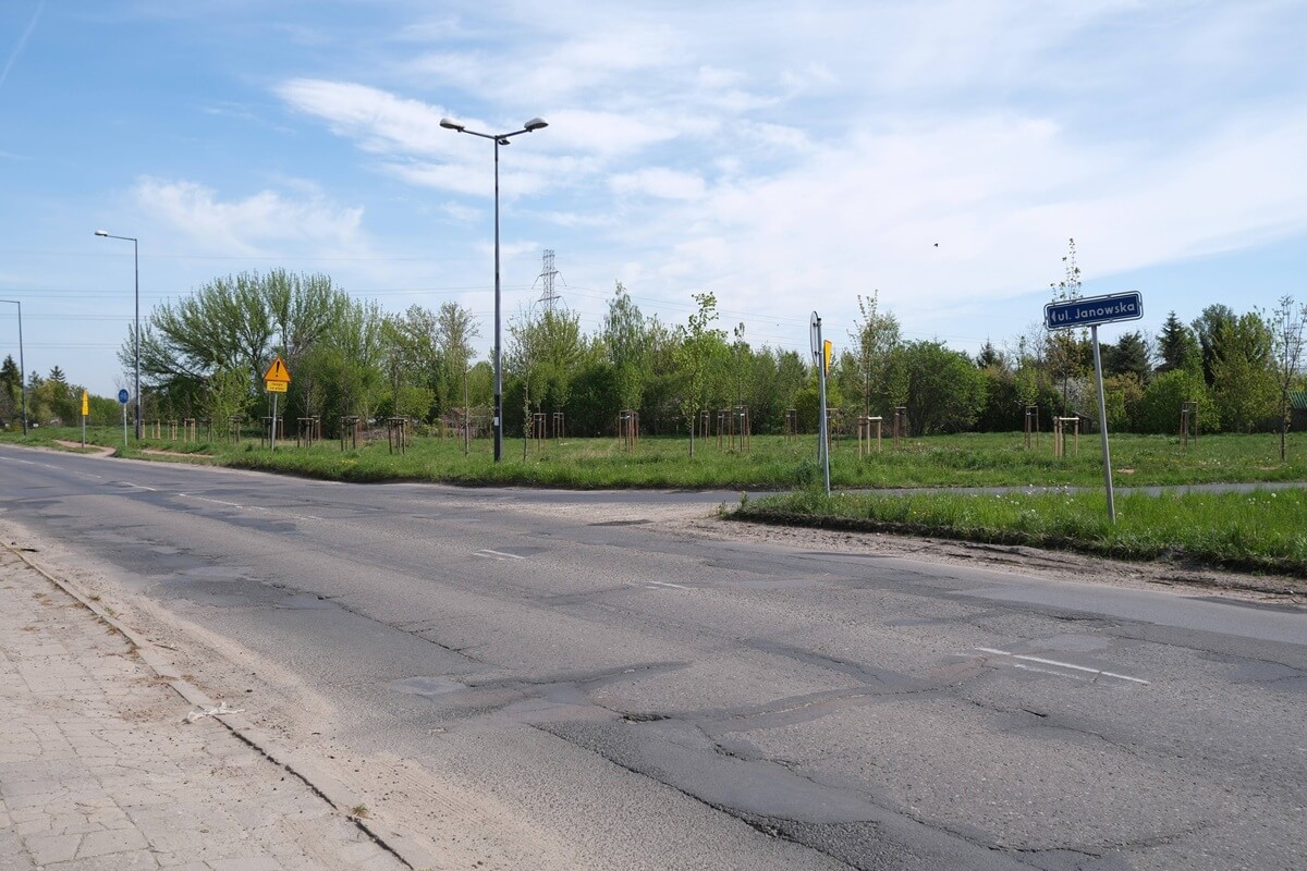Drogowcy zaczęli prace na ul. Janowskiej. Na razie bez większych utrudnień